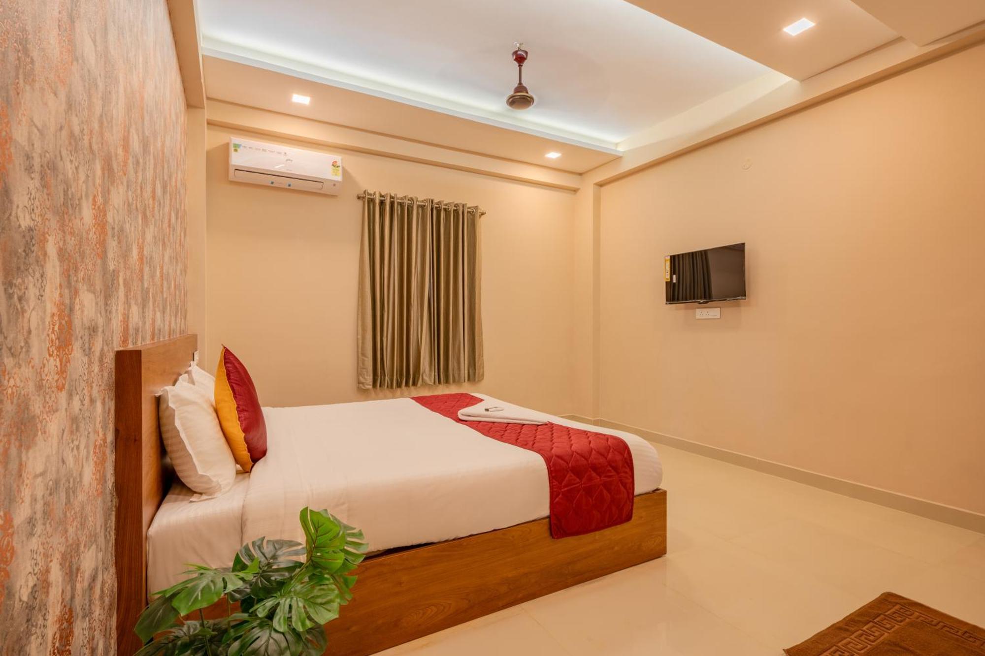Hotel Yaad Residency Kochi Exterior foto